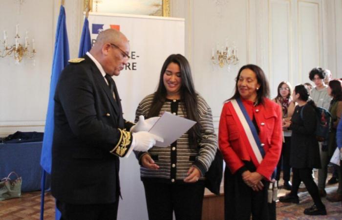 Ceremonia de bienvenida a los 119 nuevos ciudadanos franceses.