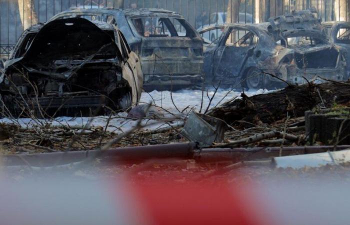 Ataque con drones rusos mata al menos a siete personas en Hloukhiv, dice Volodymyr Zelensky