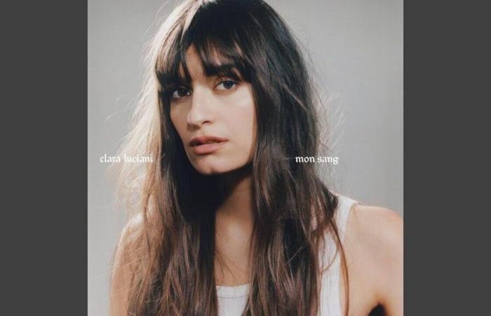 “Mi sangre”, el tercer disco de Clara Luciani, un regreso rockero y triunfador