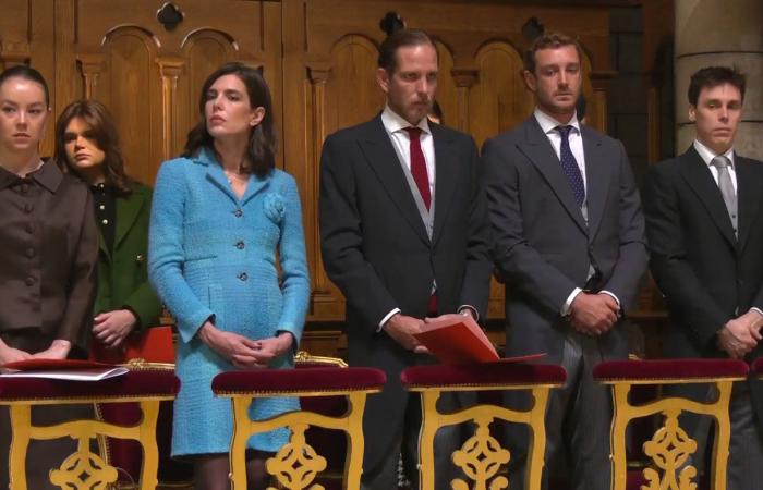 La familia principesca se reunió en torno a Alberto II y Charlene en la catedral de Mónaco para la fiesta nacional