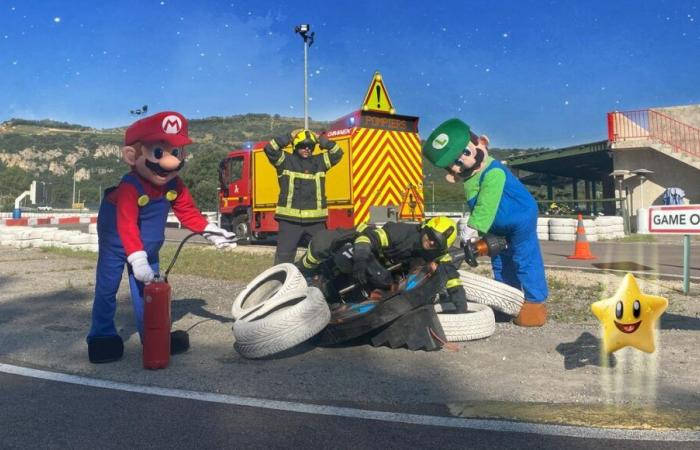 EN IMÁGENES – Mario, años 80, cine… descubre los calendarios muy originales de los bomberos de Drôme y Ardèche