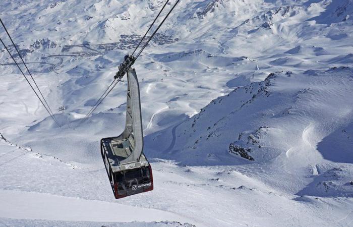 El teleférico de Val Thorens se estrella contra la estación de llegada, 6 heridos, dos de ellos graves