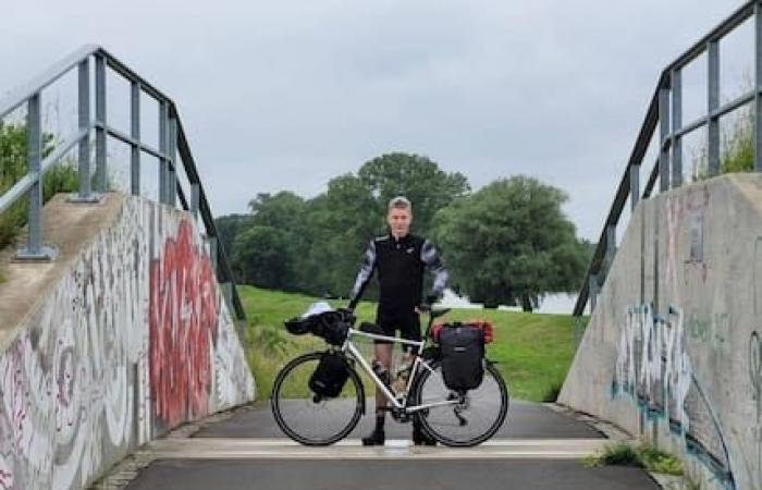 Un joven de 18 años recorre en bicicleta más de 7.000 kilómetros solo