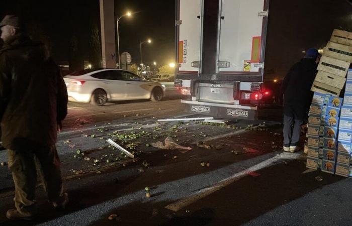 NÎMES Una primera noche de acciones de agricultores enojados