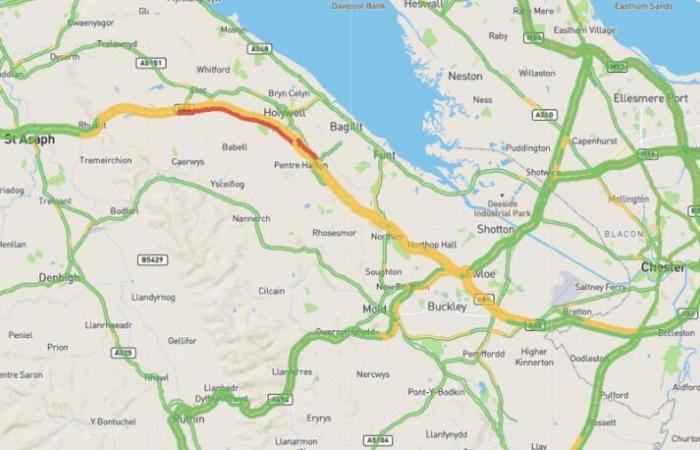 Actualizado: Se informan condiciones de conducción ‘horrendas’ en la A55 en Flintshire en medio de fuertes nevadas