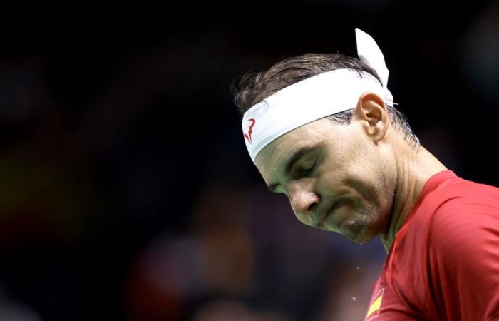 Botic van de Zandschulp opina sobre la multitud durante su victoria en la Copa Davis sobre Rafael Nadal