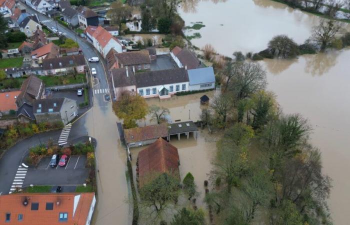 Imágenes de Hesdigneul-lès-Boulogne, inundada por el desbordamiento del Liane