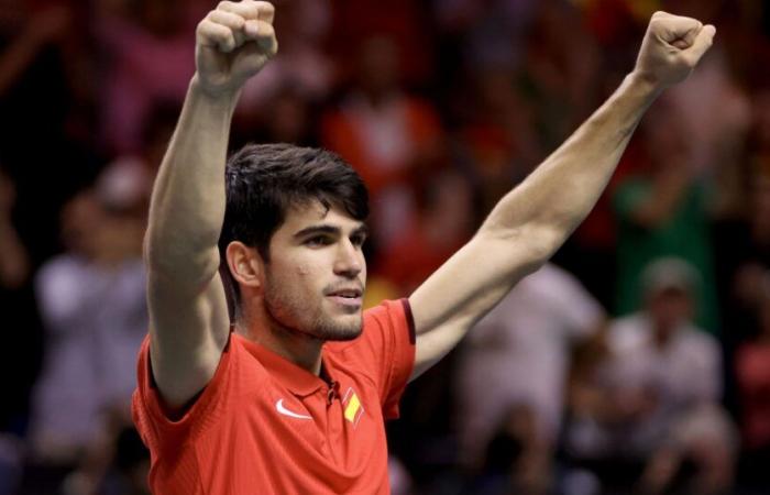 Tenis, Copa Davis: Carlos Alcaraz vence a Tallon Griekspoor (7-6, 6-3) y iguala para España