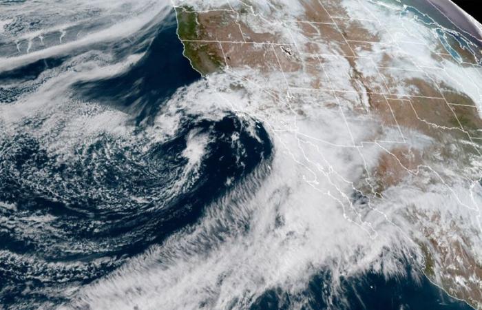 Poderosa tormenta amenaza el norte de California y el noroeste del Pacífico