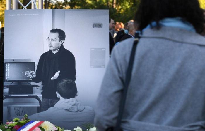 “Todos pensábamos que le iba a pegar. Una pelea, sí, pero eso no”, dice uno de los escolares que había señalado al profesor como el asesino.