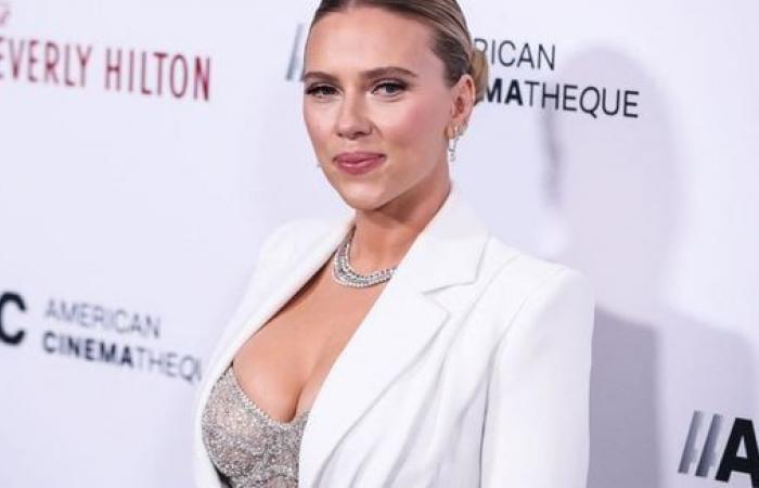 Musculosa y rudo, Scarlett Johansson se transforma para su próxima película