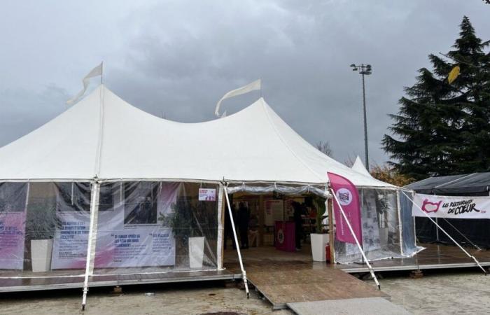 13/14 en directo desde la carpa Restos du Coeur en Gennevilliers para el lanzamiento de la 40ª campaña