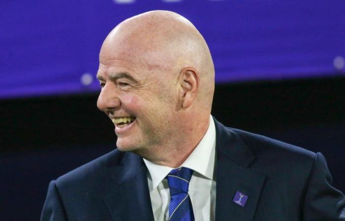 Fútbol: Gianni Infantino hizo grabar su nombre en el trofeo del Mundial de Clubes