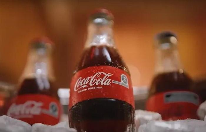 El nuevo anuncio navideño de Coca-Cola utiliza generación de inteligencia artificial: se explica la controversia