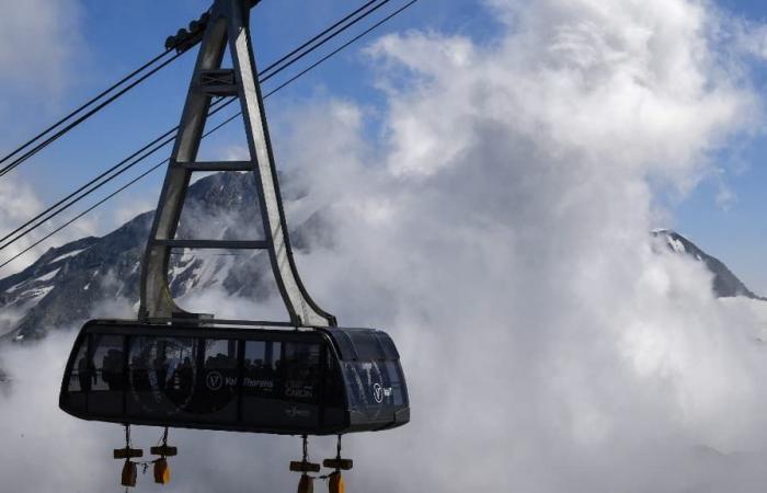 Seis heridos, dos de ellos graves, en un accidente de teleférico en una obra