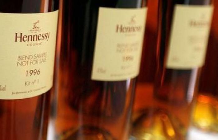 El personal de Hennessy en huelga contra el proyecto de embotellado de coñac en China