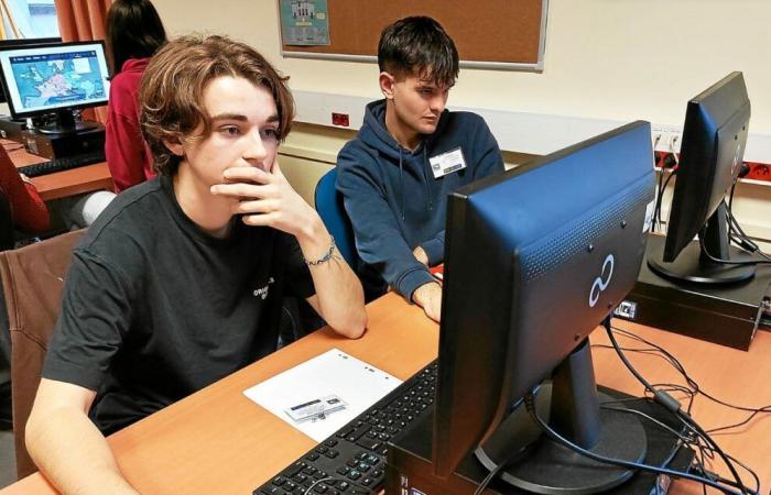 En Lannion, los estudiantes de secundaria presentan un avance de un nuevo videojuego sobre Europa