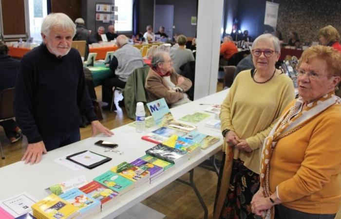 El Langón. Los autores siguen fieles a la feria del libro