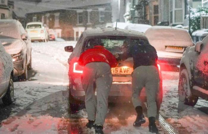 Pronóstico de nieve en el Reino Unido EN VIVO: Caos en trenes y carreteras mientras cae nieve en Inglaterra | Tiempo | Noticias