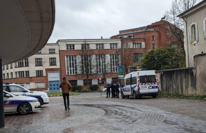 EN VIVO – La rotonda de Moulins bloqueada por una decena de tractores… Siga la movilización de los agricultores en Cher