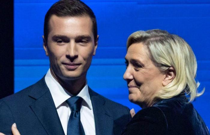 Bardella tropieza con Le Pen