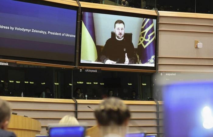 En el milésimo día de la guerra en Ucrania, Zelensky pide a la UE que aumente la presión sobre Moscú