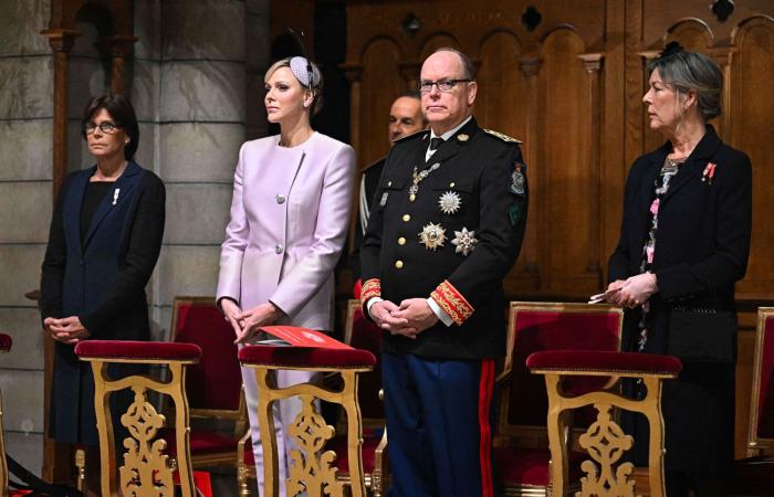 La familia principesca se reunió en torno a Alberto II y Charlene en la catedral de Mónaco para la fiesta nacional