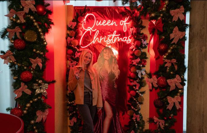 Mariah Carey abre un bar pop-up para Navidad: es atroz