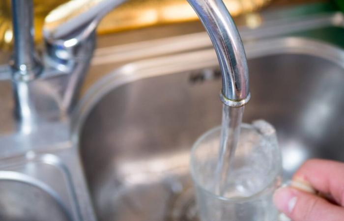 En varias ciudades de Normandía ya no se puede beber agua del grifo