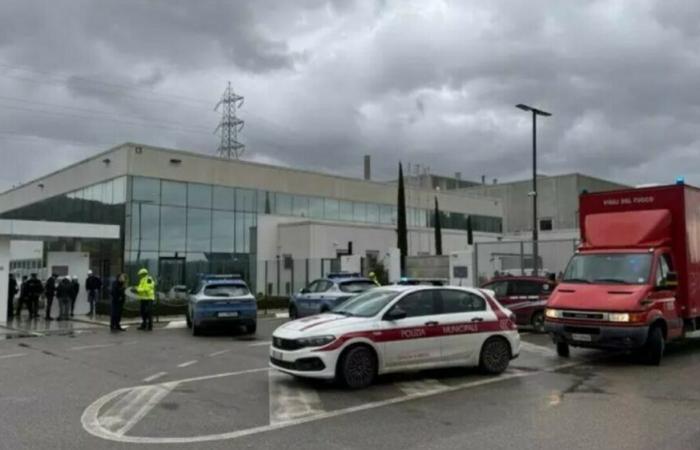 Explosión en una empresa metalúrgica en Arezzo: cuatro trabajadores hospitalizados