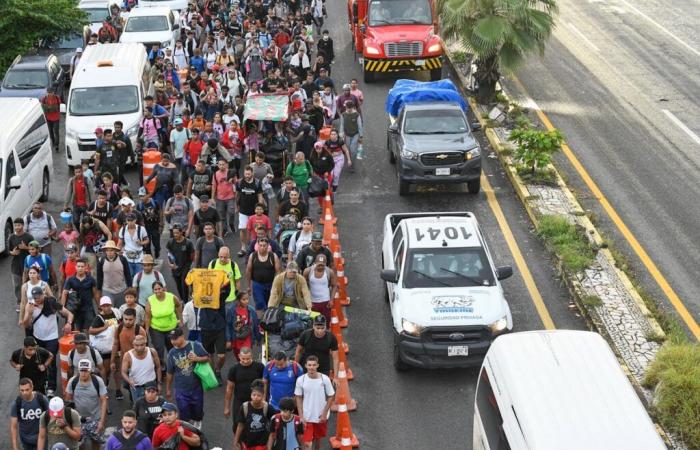 México: cientos de migrantes forman una caravana antes de la toma de posesión de Donald Trump