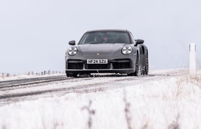 Tiempo más reciente: nueva advertencia de nieve y hielo emitida por la Oficina Meteorológica ya que se esperan interrupciones en los viajes