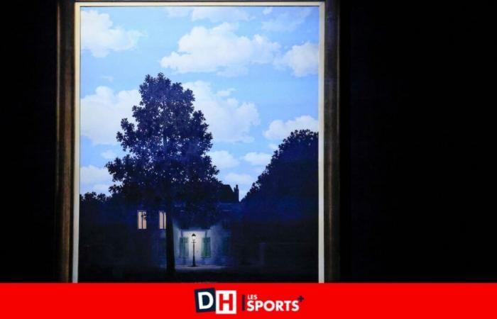 Récord para un cuadro de René Magritte, “El imperio de las luces”, vendido en subasta por 121 millones de dólares en Nueva York