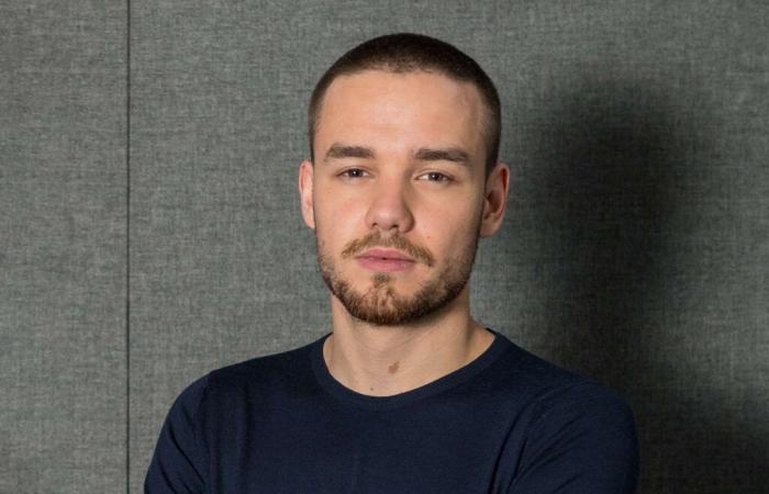 Los compañeros de banda de One Direction de Liam Payne se reúnen para un emotivo funeral