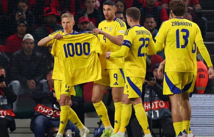 Liga de las Naciones: Ucrania celebra el gol con una camiseta que conmemora los 1.000 días de guerra