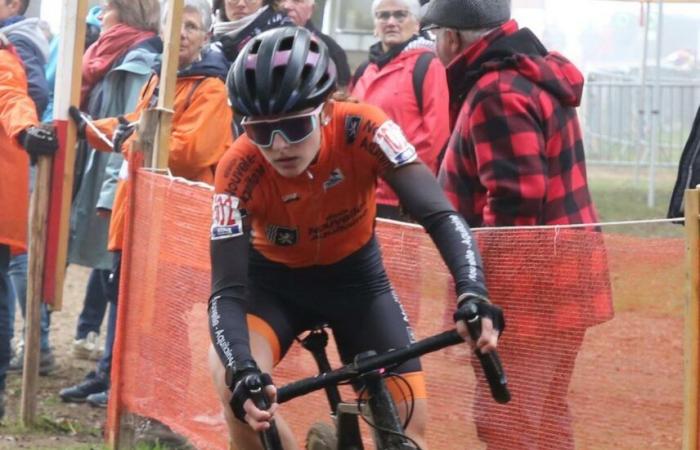 Lucie Elizalde, de Agnos, joya del ciclocross francés