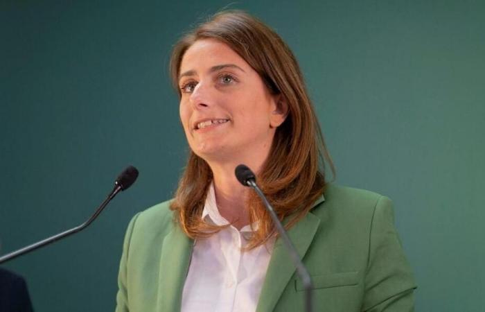 Marine Tondelier visita a ecologistas en Pays de la Loire, cerca de Nantes