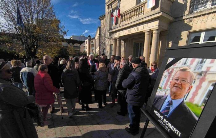 Nogent-sur-Oise. Los habitantes de Nogent, por centenares, rindieron homenaje a su primer diputado, Hervé Roberti