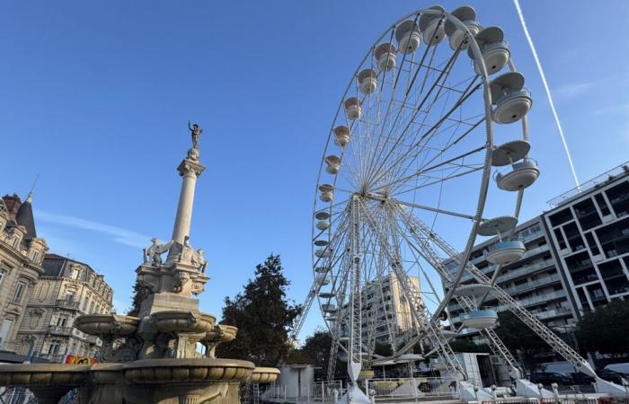 Drome. La noria vuelve al pie de la fuente monumental de Valencia