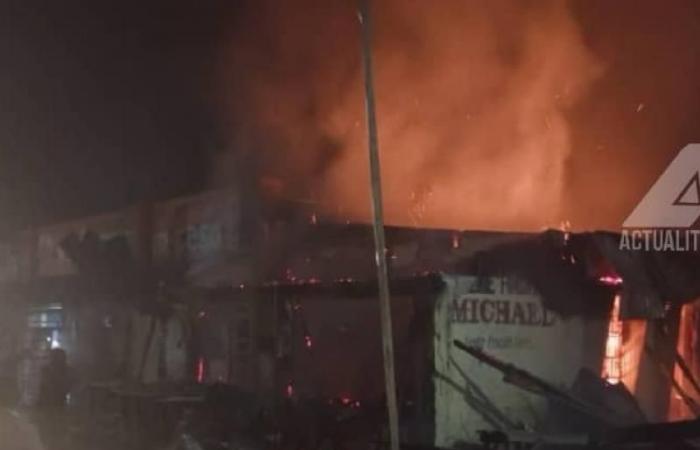 Masi-Manimba: artículos y casas comerciales destruidos en un incendio en la RN1