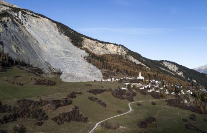 Amenazado por deslizamientos de tierra, el pueblo de Brienz, en los Grisones, podría ser trasladado por completo