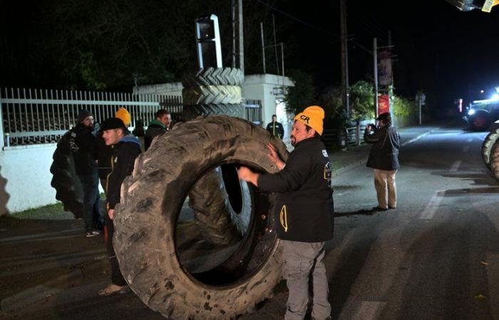 VIDEO. “¡No sirve de nada aquí!” : tras el bloqueo de la plaza de la Liberación, los agricultores enojados quieren instalarse a la entrada de Auch para filtrar los camiones