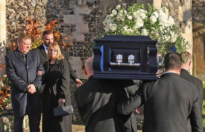 Harry Styles y miembros de One Direction llegan al funeral de Liam Payne