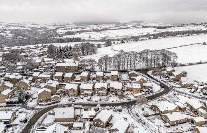 Tiempo más reciente: nueva advertencia de nieve y hielo emitida por la Oficina Meteorológica ya que se esperan interrupciones en los viajes