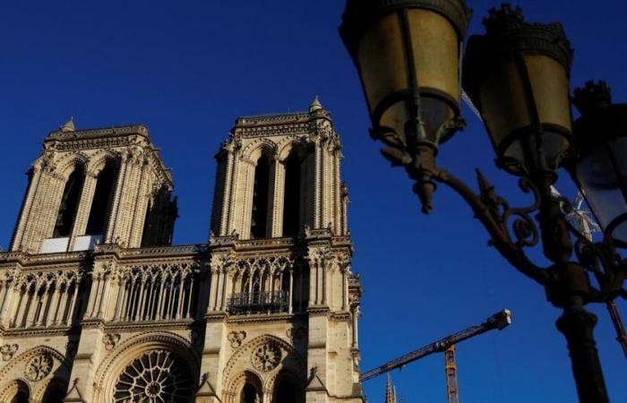 Por qué Notre-Dame de París se iluminará de rojo este miércoles por la noche