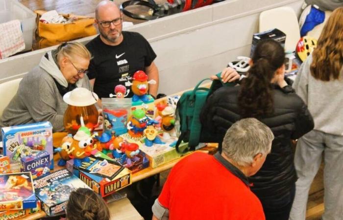 En Saumur, un intercambio de juguetes y libros organizado unas semanas antes de Navidad