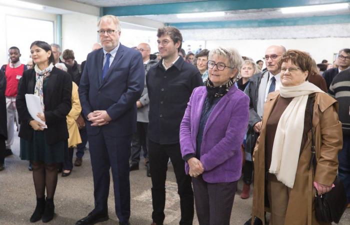 CHENÔVE: La escuela secundaria profesional lleva el nombre de Roland Carraz