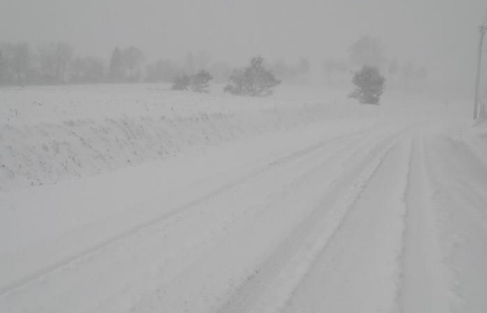 Hay nieve en el Canal Sur, condiciones de tráfico difíciles