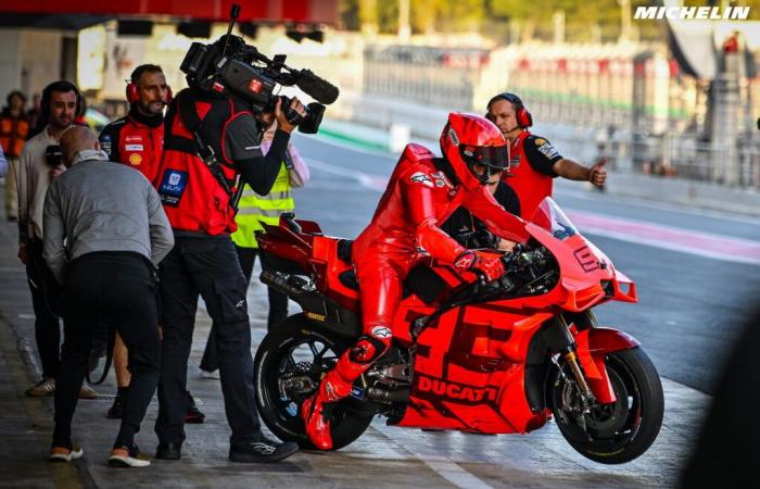 Marc Márquez recuerda las dificultades de proclamarse campeón y pone el ejemplo de Pecco Bagnaia: “Ganó 11 carreras y acabó segundo”.