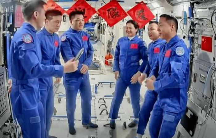 China emprende el vuelo al espacio